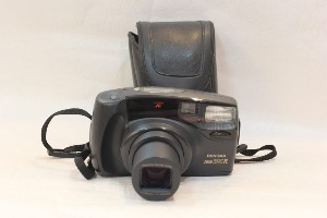 [중고] 펜탁스 필카 ZOOM 105R 전용케이스 배터리 카메라 줄 카메라 기능 정상입니다